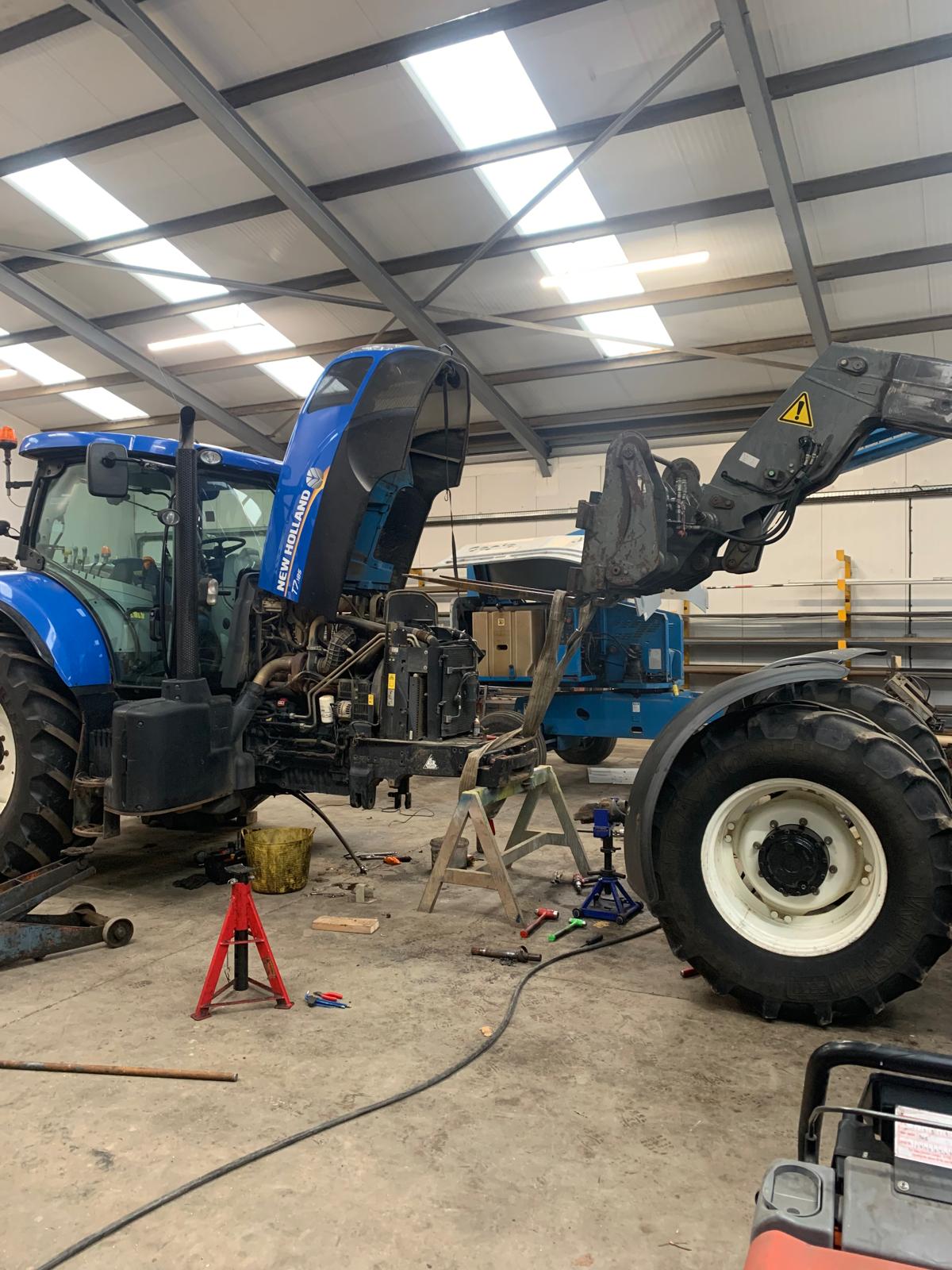 New Holland tractor workshop repair