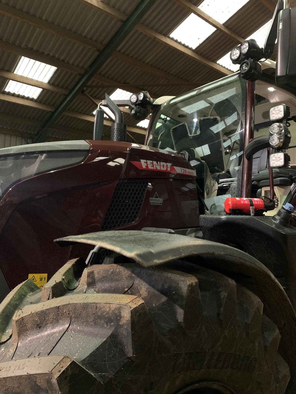 Fendt 728 Vario tractor service